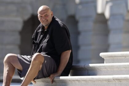 Fetterman, GOP Kill Bill to Block Venezuela Drug Boat Strikes