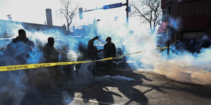 Man Feds Killed in Minneapolis Was an Observer, Eyewitnesses Say