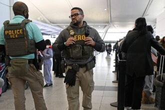 How to Keep ICE Agents Out of Your Devices at Airports