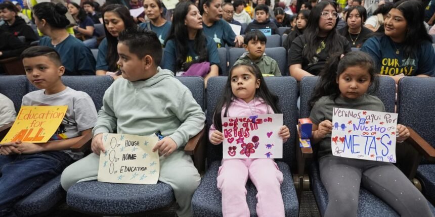 Tennessee Considers Letting Schools Ban Undocumented Kids