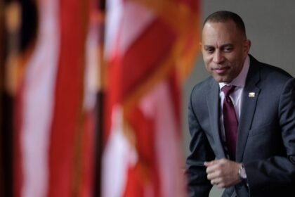 Dems Aren’t Rallying Caucus Against Trump FISA Domestic Spying