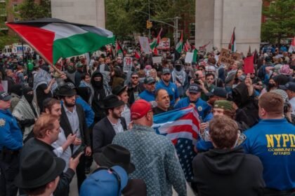 The “Divide” Among Democrats Over Israel Is Between Party Leadership, Voters