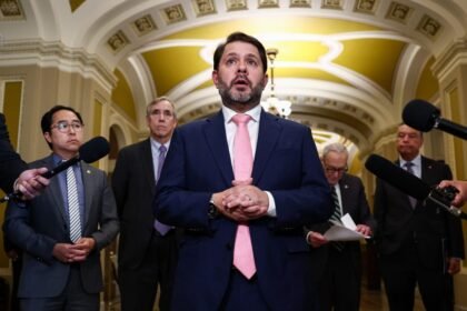 Trump’s Crypto Corruption Puts Centrist Democrats in Bind