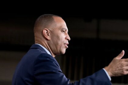 Will Democrats Use Shutdown to Try to End Iran War?